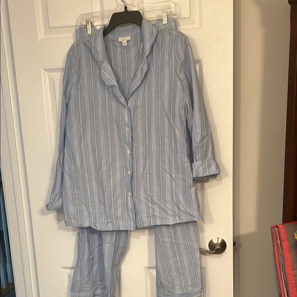 Brand New JJill Sleepset - Leisure wear at its finest !